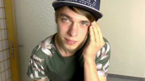 Casting Handjob - Zachary Dugan