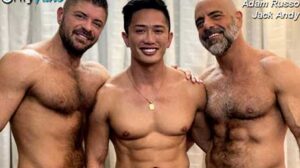 Jkab Ethan Dale with another muscle stud, but ends up being the bottom bitch! I like to go somewhere warm when winter arrives. I hate cold weather.