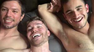 Igor Miller with another muscle stud, but ends up being the bottom bitch! I like to go somewhere warm when winter arrives. I hate cold weather.