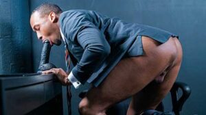 The sexy Trent King needs to cancel poker night with his friends… he has a long, hard day of work ahead of him. While working, he receives a delivery; inside he finds the sizeable dildo he had ordered from the sex tour shop.