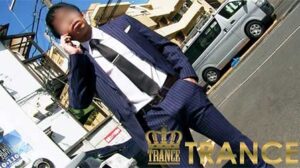 The video team catches sight of a Japanese TR-MS033 executive seemingly touching himself through his right pants pocket while talking on the phone. They manage to invite him in for a hot jerk off video. I counted 8 cum spurts...