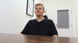 This Dirty Scout 267 candidate wasn't easy to manage. He was a also bit nervous and not exactly Einstein. The guy tried various jobs but nothing fancy.