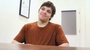 This Dirty Scout 268 young man wasn't a fan of physical labor at all. He tried working as a construction worker and absolutely hated it. After graduating, he started looking for a comfortable office job.