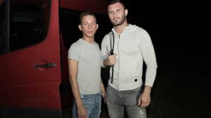 Julian with another muscle stud, but ends up being the bottom bitch! I like to go somewhere warm when winter arrives. I hate cold weather.