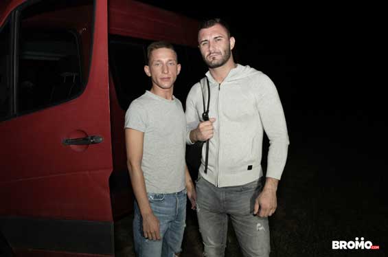 Julian with another muscle stud, but ends up being the bottom bitch! I like to go somewhere warm when winter arrives. I hate cold weather.