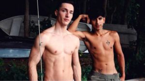 Tristan Hunter has gone fishin' but it's Noah Fox who has the bait for a summer flip-fuck.! He strolls by the shore while Tristan concentrates on his fishing, but Noah definitely sparks his interest when pulls out his fat cock.