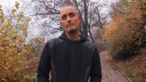 My Czech Hunter 675 plan was to go hunting on the Petrin Hill, which is usually full of people having romantic walks. Unfortunately, terrible weather completely ruined this brilliant plan.