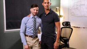 Casey Everett with another muscle stud, but ends up being the bottom bitch! I like to go somewhere warm when winter arrives. I hate cold weather.