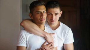 James visits Axxl, an old friend of his, to stay over in his amazing place for the weekend. He brings Axel, his new boyfriend. As James and Axel settle, James tells him that Axxl has a track record of trying to