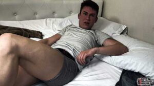 The House Manager walks in on Tristan over sleeping with his ass hanging out. Tristan has only been here for 5 days and the guy is a fucking slob. If Tristan doesn't get his shit together after this lesson, he's gonna be on the streets.