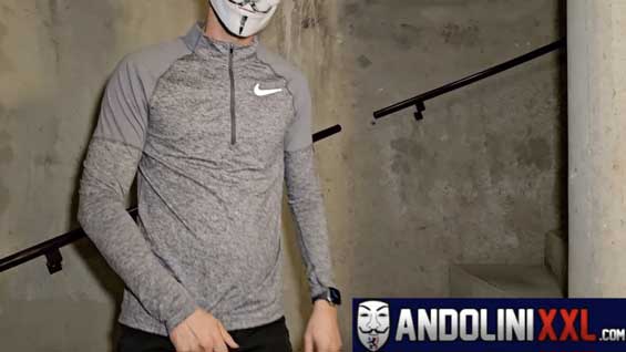 Andolini, from Lyon, had just finished his day at the office and went home for the weekend, that's when he met a couple of friends from Paris, Aaron and Nate, who were in Lyon for the weekend.