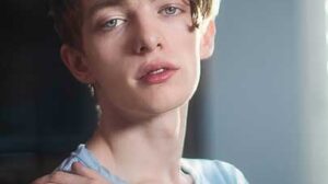 Through a sunlit, steamy room, pretty boy, Adam Reid comes into focus. The world stops as he turns his angelic face to meet your gaze. With full lips, and come fuck me eyes, the naughty