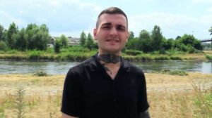 Another lovely summer Czech Hunter 714 day, another cute dude to fuck. I met him while having a walk. The guy was on the way from work and looked a bit tired. He worked at a corner shop and didn't like the job at all.