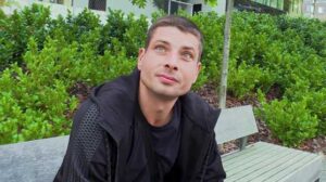 I met Lukas during one of my Czech Hunter 722 walks. He was sitting on a park bench and looked quite depressed. The poor guy just had a fight with his wife. After five years of marriage, they were fighting constantly.