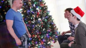 Stepbrothers Dakota and Danny work tirelessly to decorate their beloved Christmas tree. The house is starting to feel more joyous as the ornaments and tinsel come out to adorn the tree.