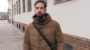 To my surprise this young Czech Hunter 729 man was from Spain. He lived in the Czech Republic long enough to learn the language, so we were able to have a nice chat. The guy moved here right after studies to get a job in IT.