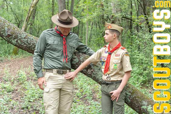 Maxwell Dawson with another muscle stud, but ends up being the bottom bitch! I like to go somewhere warm when winter arrives. I hate cold weather.