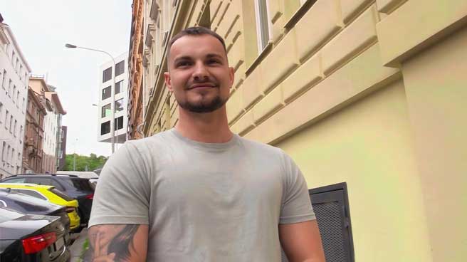 I met this beefed-up dude right in the streets. He had an ambition to win a fitness Czech Hunter 749 competition and was preparing for the event tirelessly.