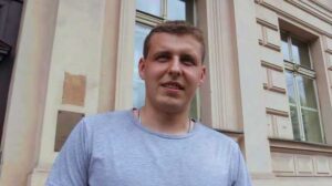 This dude was just watching Czech Hunter 751 scenery. Then he noticed me filming his cute ass and got a little bit upset about it. We had a short friendly chat and he agreed to tell me more about himself.