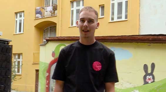 I was walking through a street when I noticed someone doing crazy Czech Hunter 761 tricks at a playground. The guy was a huge parkour enthusiast practicing his skills.