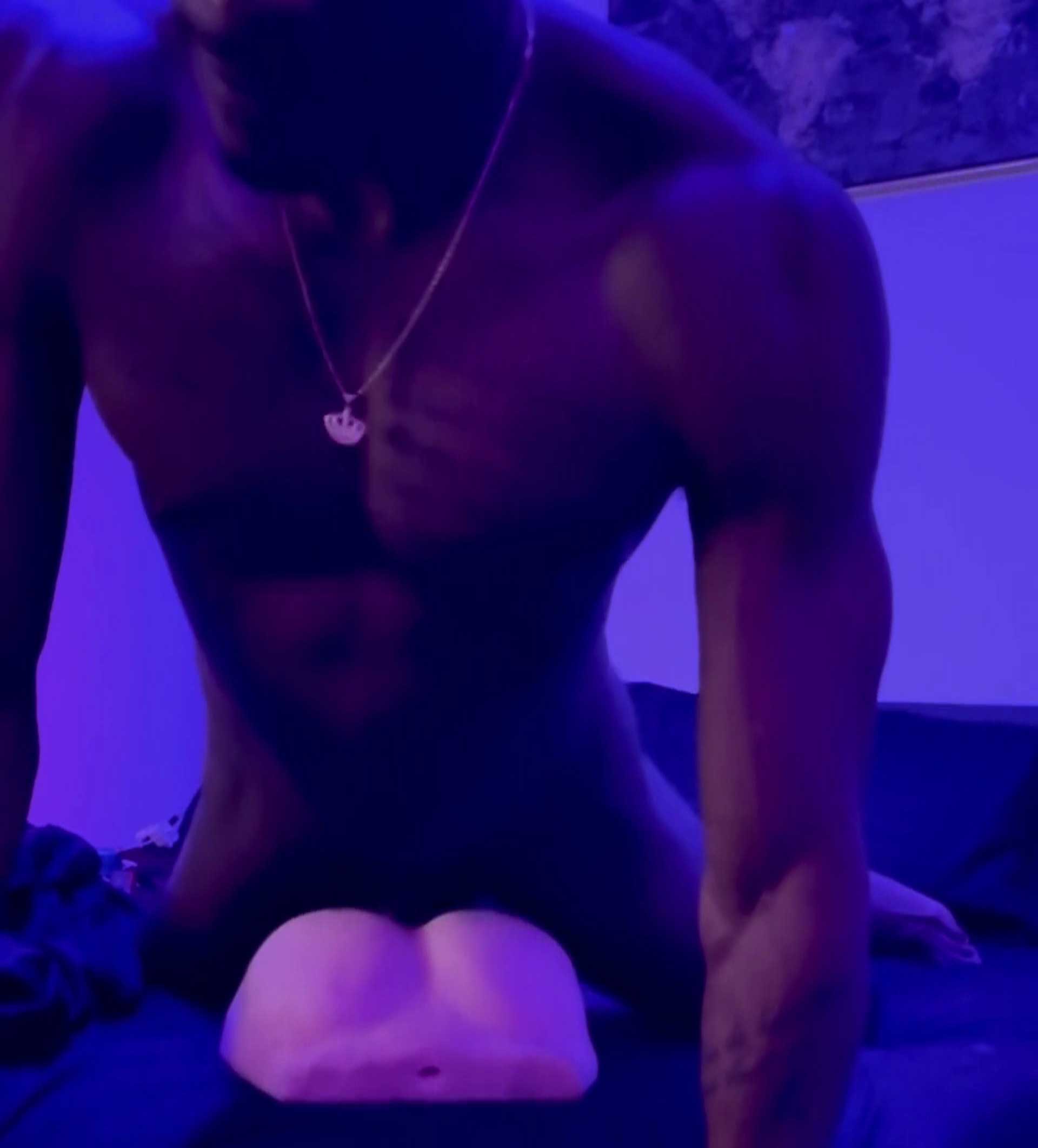 Bamzy Yzmab another muscle stud, but ends up being the bottom bitch! I like to go somewhere warm when winter arrives. I hate cold weather.